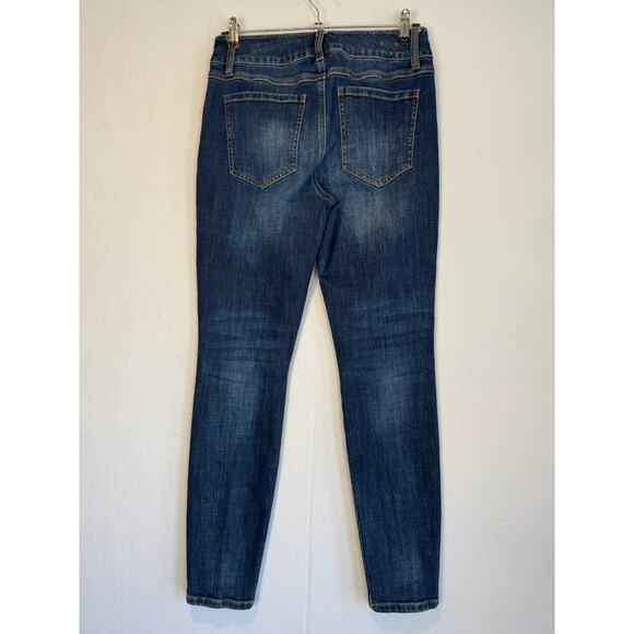 Cabi Jeans Womens 6 Cinch Skinny Distressed Medium Acid Wash Denim Style# 3938 - Picture 2 of 4